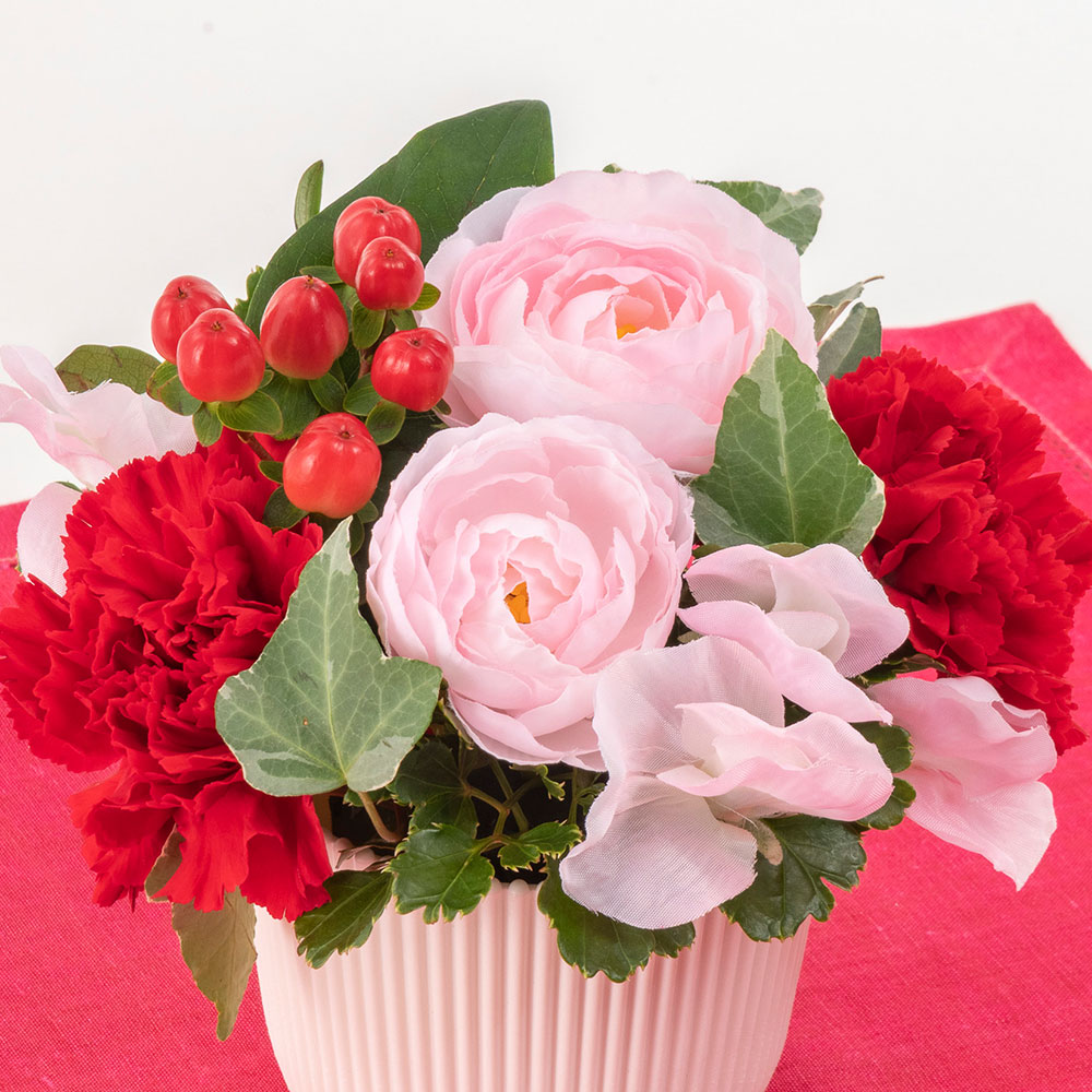 【期間限定】ゴディバ「あまおう苺クッキー アソートメント」とアレンジメントのセット