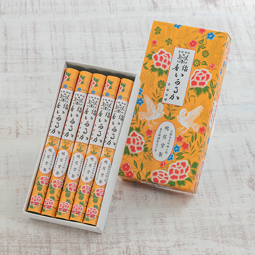 【お供え用】 鳩居堂｢お線香いかるが｣とアレンジメントのセット