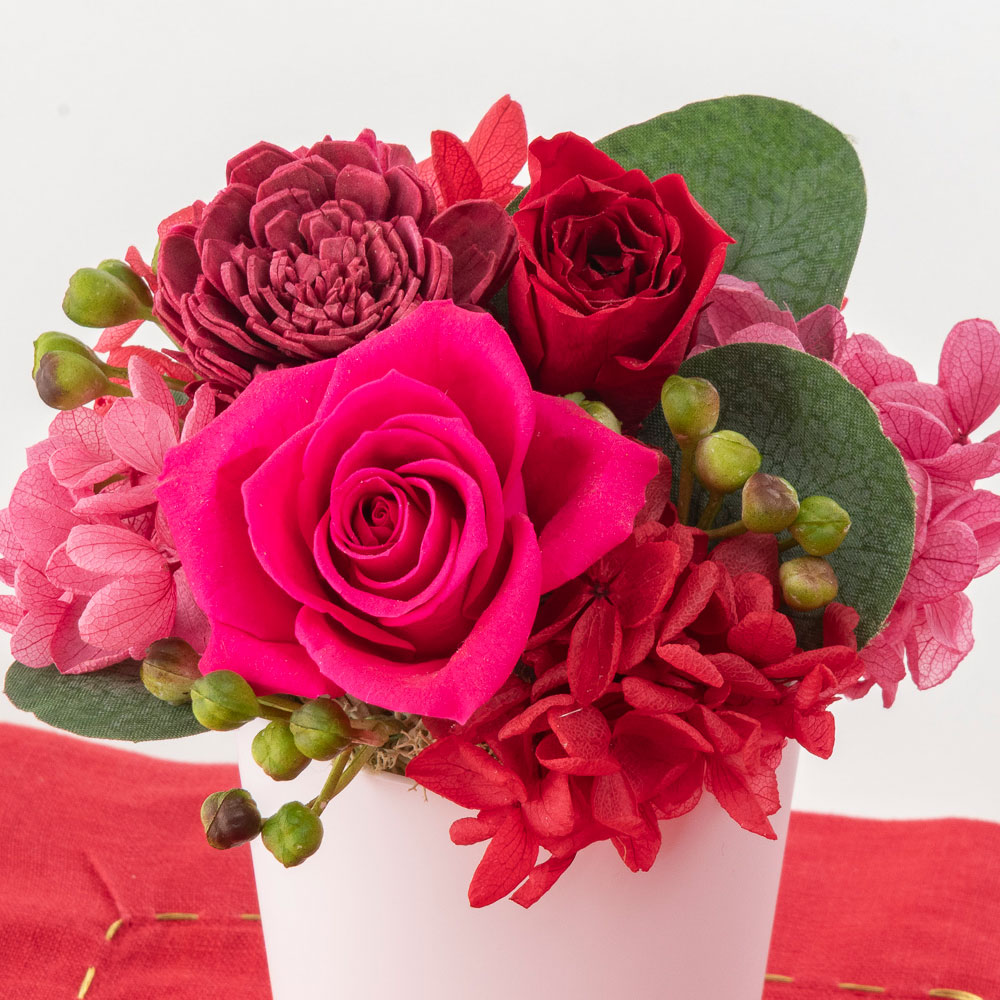 【期間限定】パティスリー キハチ「ショコラバームクーヘン」とプリザーブドアレンジメントのセット