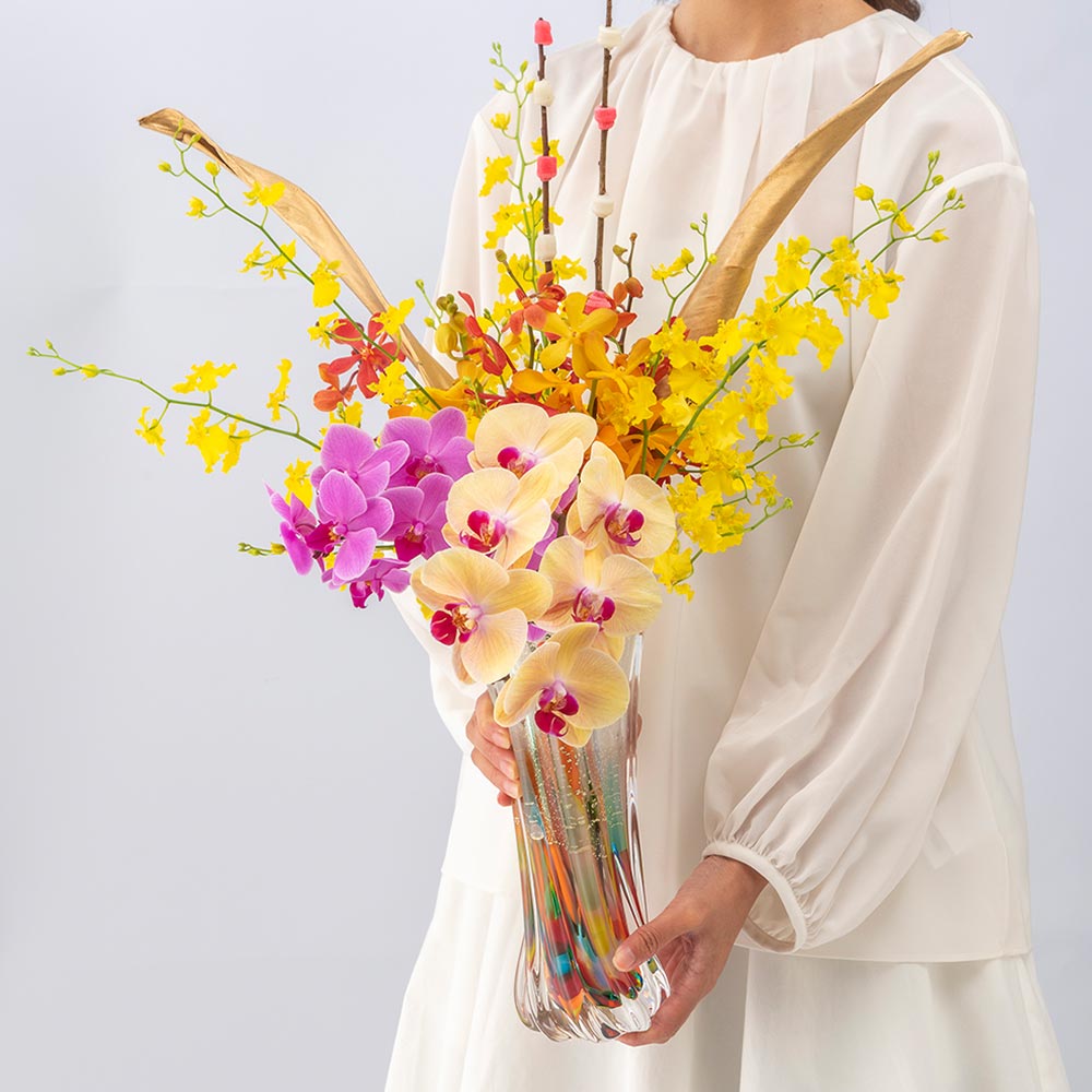 お正月 津軽びいどろ「金彩花器 ねぶた」と花束のセット