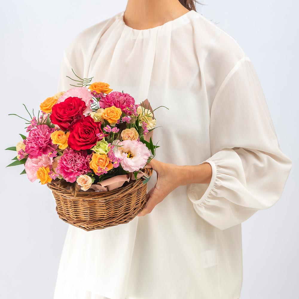 【最短翌日届け】10月旬の花 秋バラ アレンジメント（ミックス・M）