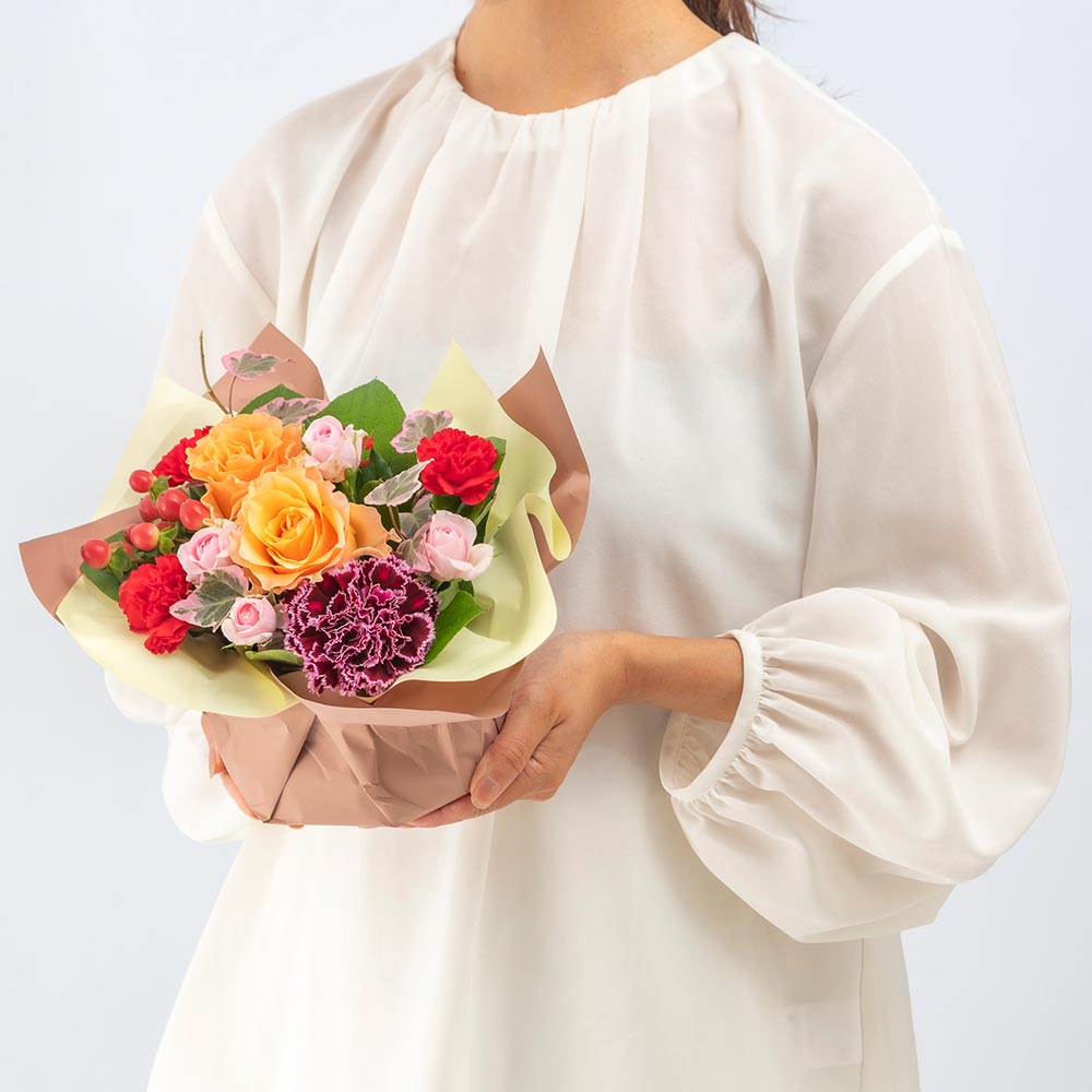 【最短翌日届け】10月旬の花 秋バラ ラッピングアレンジメント