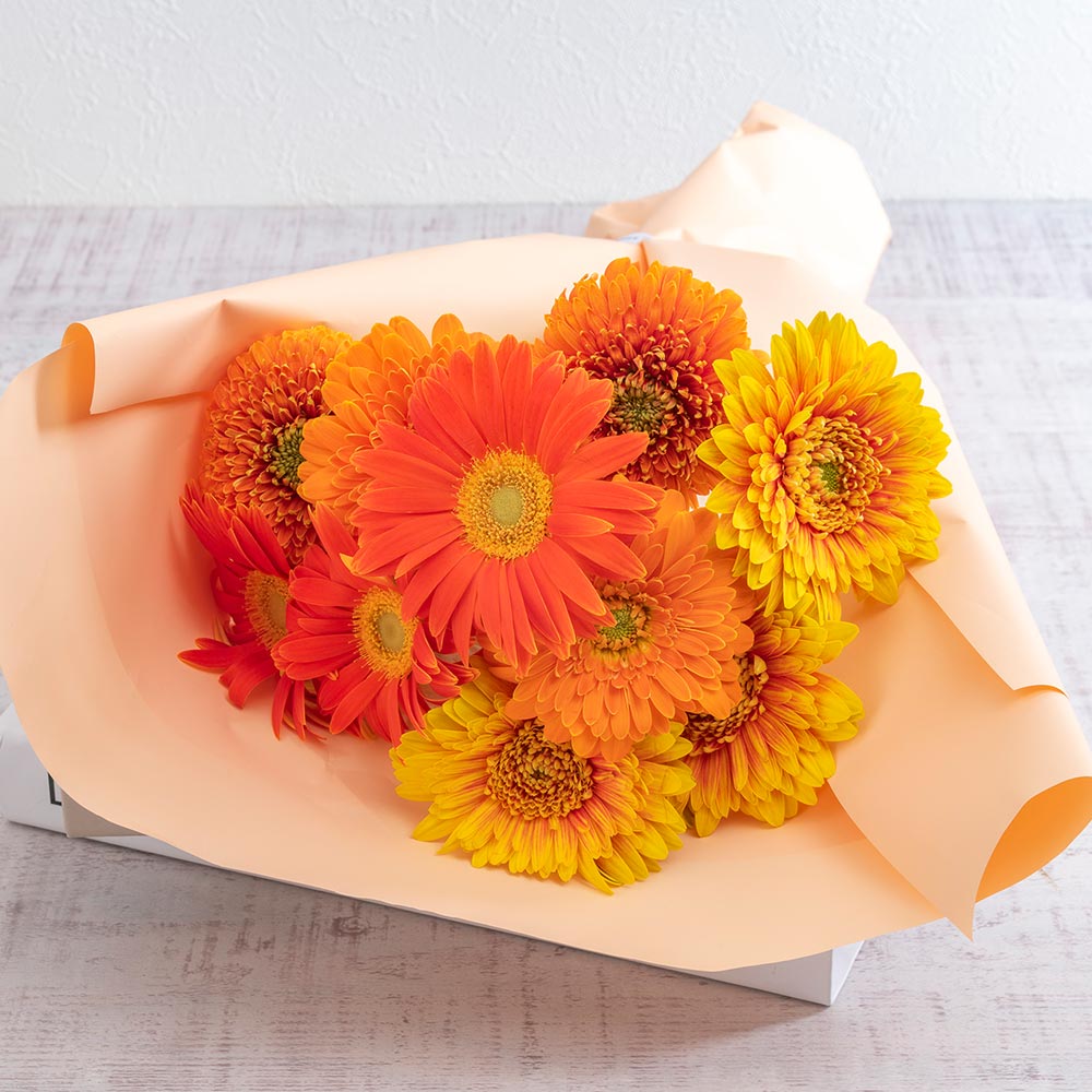 産地厳選「トキヤガーベラ（TOKIYA GERBERA）」のブーケ（黄色・オレンジ系）