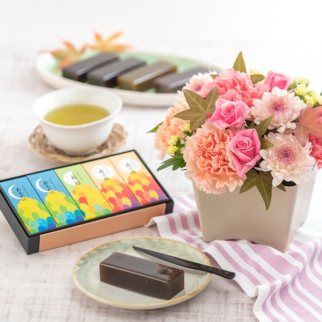 とらや「秋パッケージ小形羊羹 5本入」