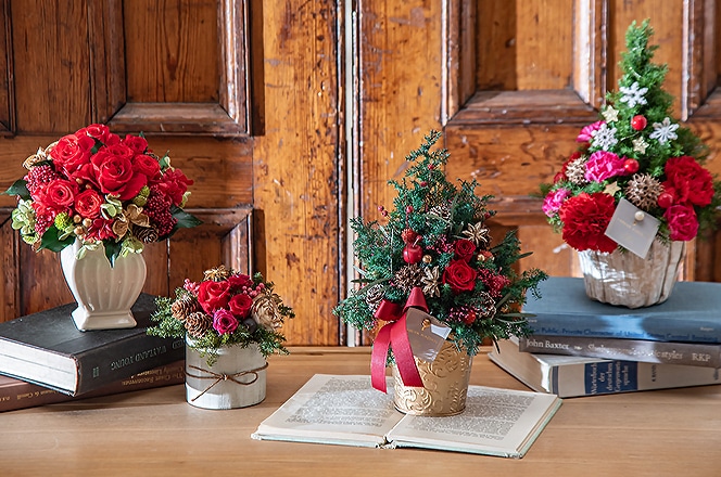 華やかなクリスマスのお花