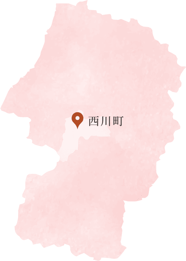 月山に抱かれ、紅葉と山菜が織りなす癒しの郷、西川